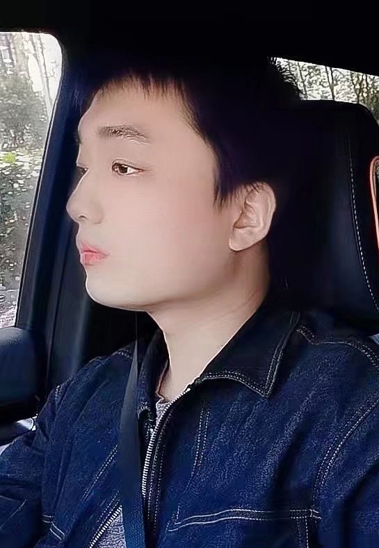 凉锦年的第一张照片--南宁相亲服务中心