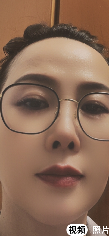 水女人的第一张照片--南宁相亲服务中心