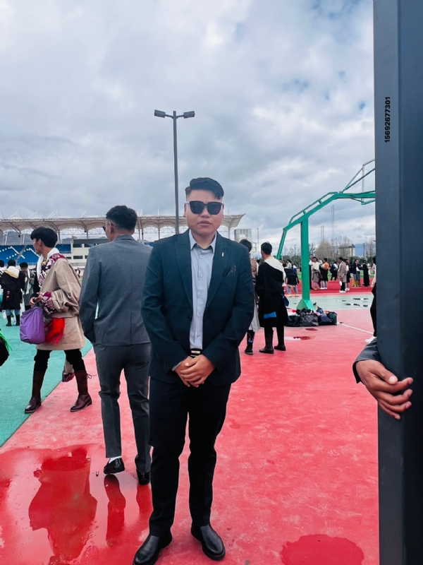 脸皮暴的第一张照片--南宁相亲服务中心