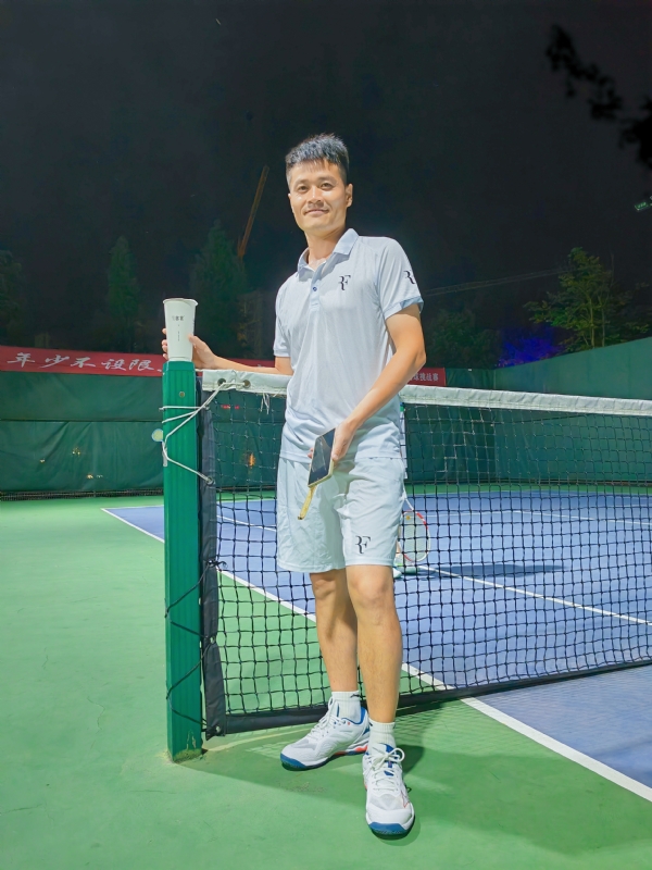 网球罗的第五张照片--南宁相亲服务中心