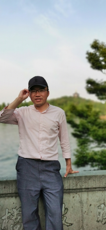 大叔有点忙的第三张照片--南宁相亲服务中心