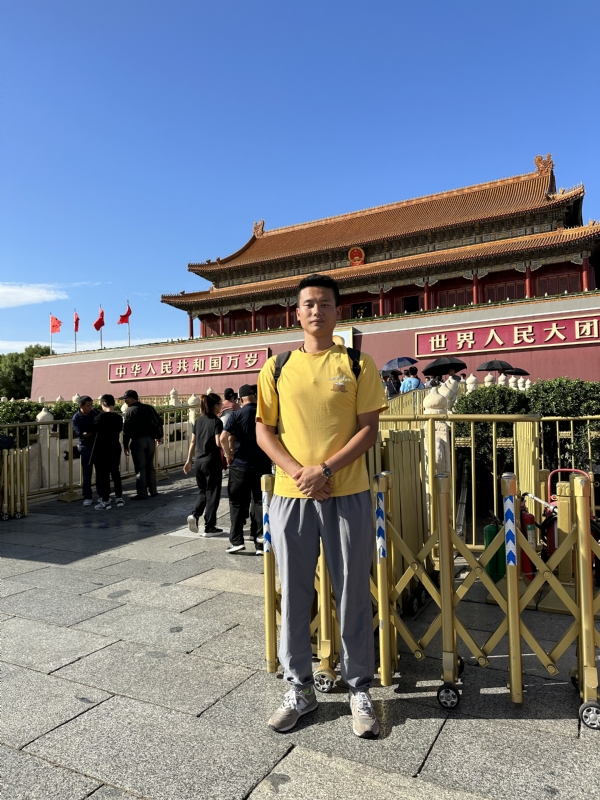 莫过于的第一张照片--南宁相亲服务中心