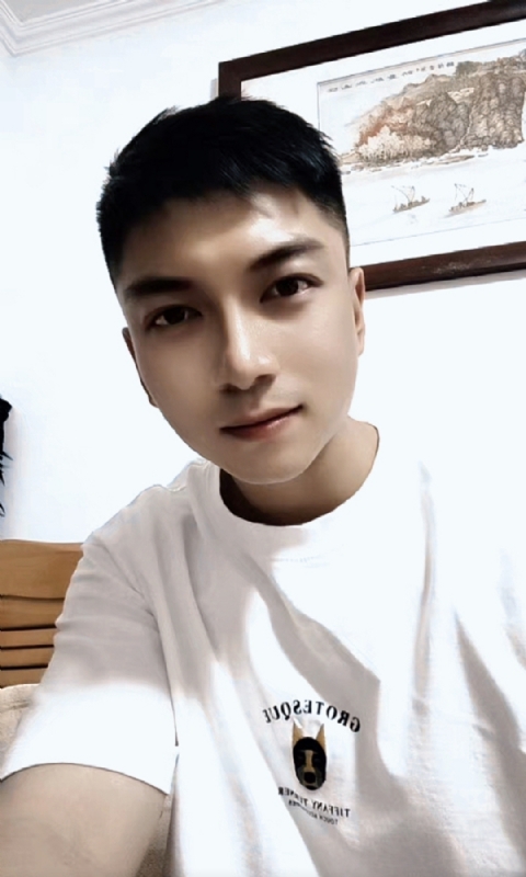 正直的火焰的第一张照片--南宁相亲服务中心