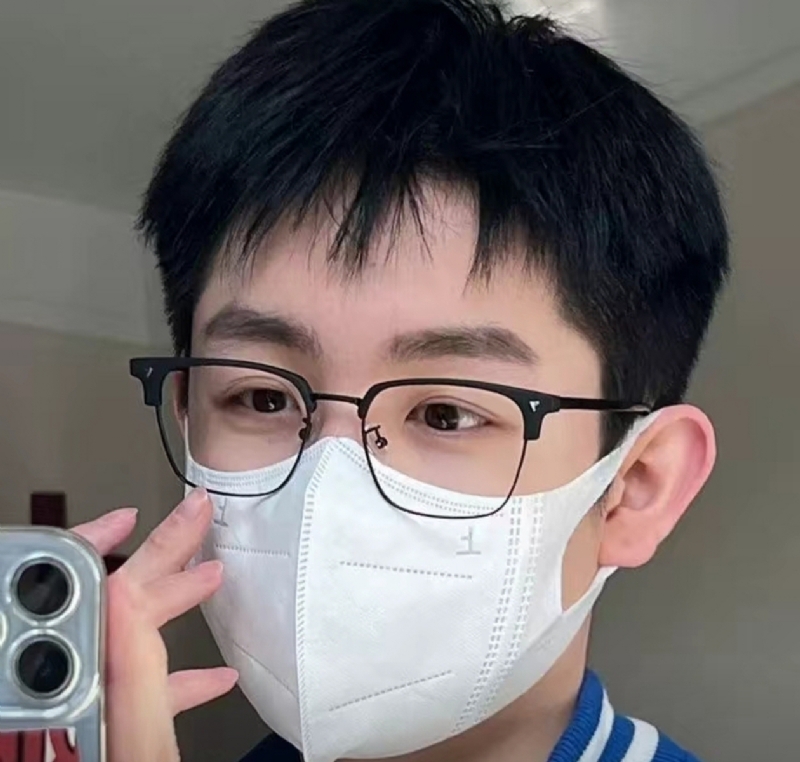 甜甜男孩的第一张照片--南宁相亲服务中心