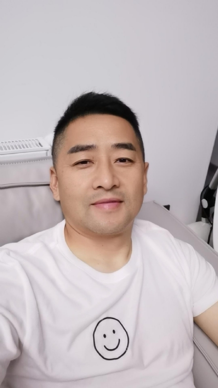 向阳而生的第一张照片--南宁相亲服务中心