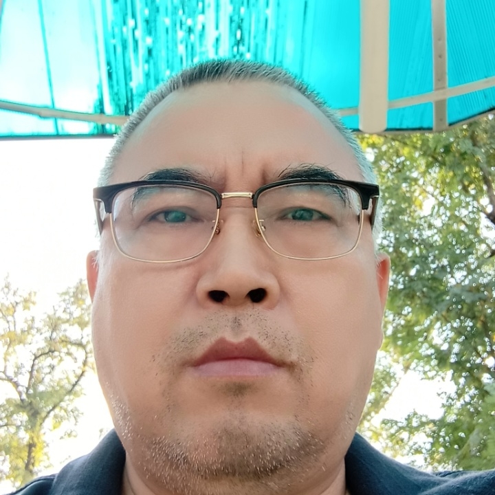 绿萝的第一张照片--南宁相亲服务中心