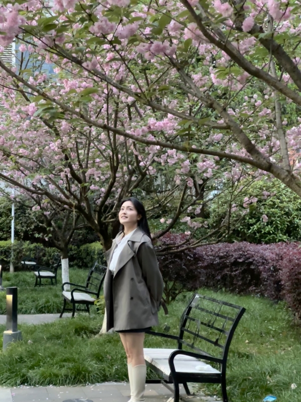 方方方的第二张照片--南宁相亲服务中心