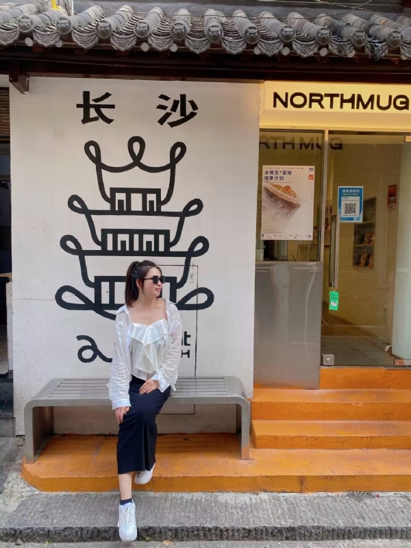 Lin的第二张照片--南宁相亲服务中心