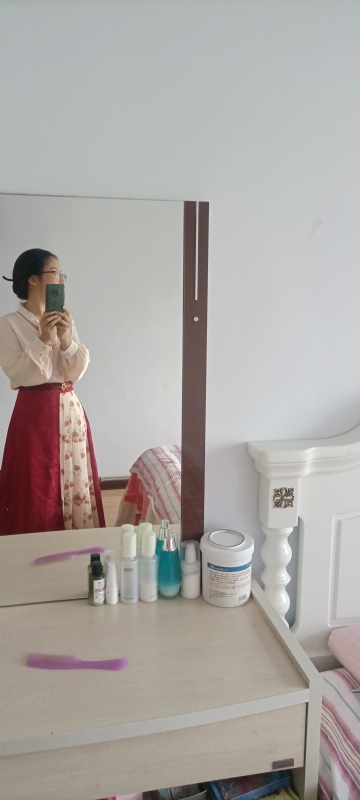 伊落梅雪笺的第一张照片--南宁相亲服务中心