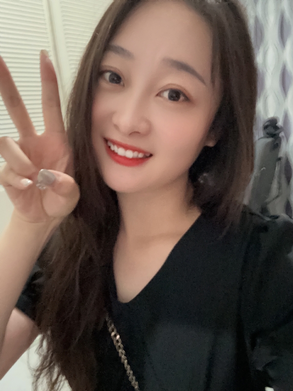 草莓的第一张照片--南宁相亲服务中心