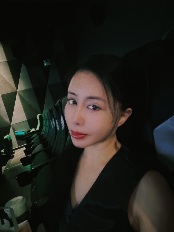 Moon的第一张照片--南宁相亲服务中心