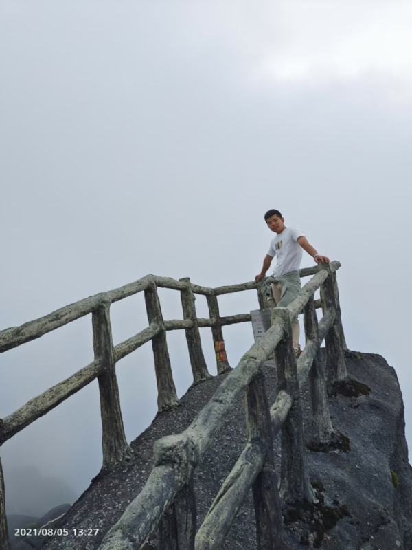 灰色轨迹的第一张照片--南宁相亲服务中心