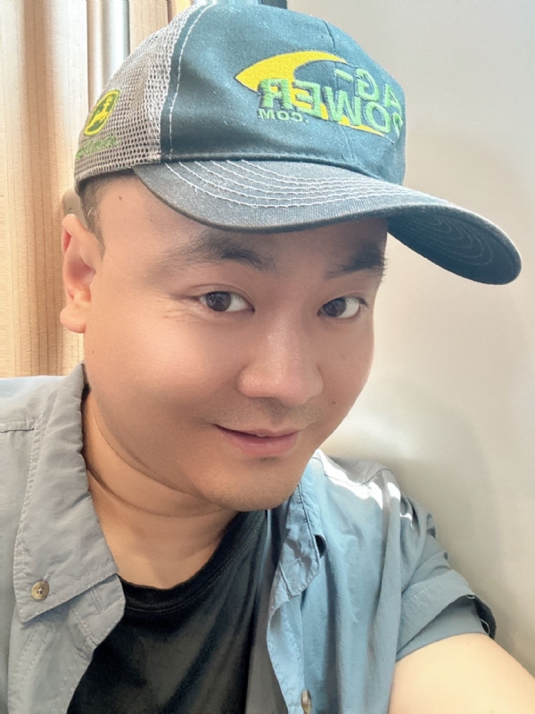 冰的第二张照片--南宁相亲服务中心