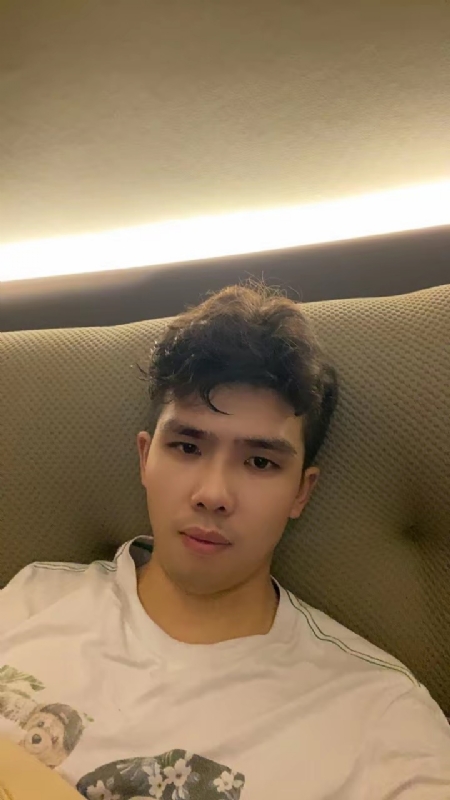 阿龙设计师的第一张照片--南宁相亲服务中心