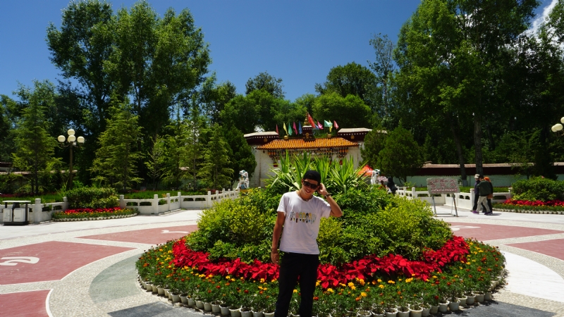 阿龙设计师的第四张照片--南宁相亲服务中心