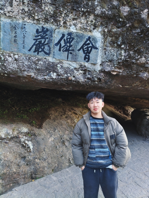 帅邓拖网速的第二张照片--南宁相亲服务中心