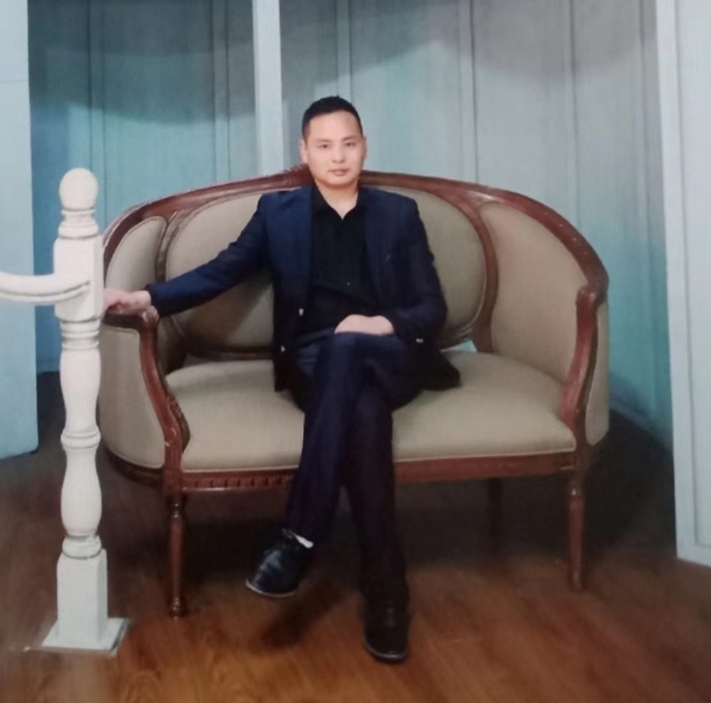 龙行天下的第二张照片--南宁相亲服务中心