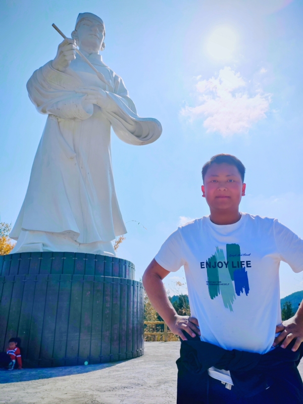 伏王虎的第一张照片--南宁相亲服务中心