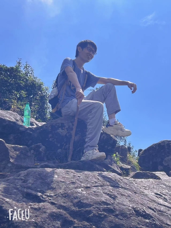 落叶之秋的第一张照片--南宁相亲服务中心