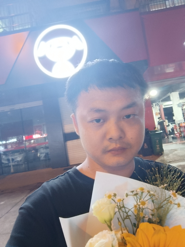 小陈的第一张照片--南宁相亲服务中心