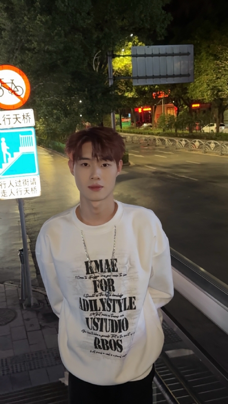 与宇的第二张照片--南宁相亲服务中心