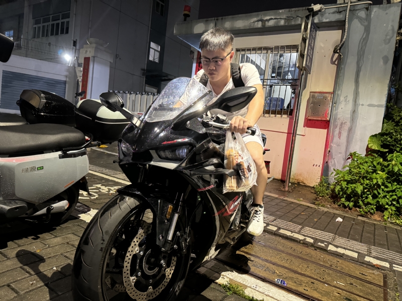 Uhiii的第一张照片--南宁相亲服务中心