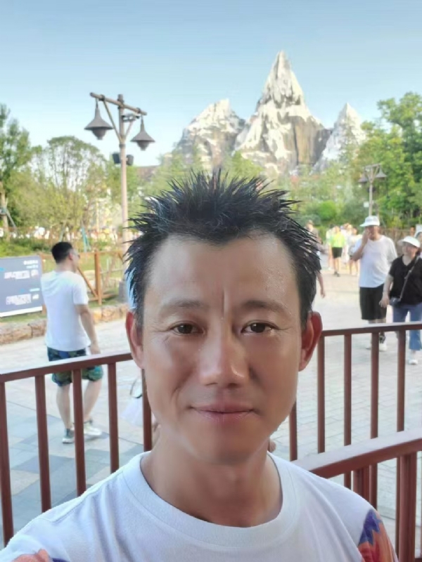 艾氏涂料博的第一张照片--南宁相亲服务中心