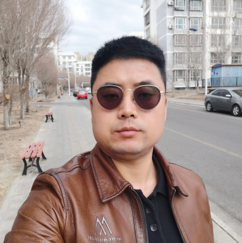 月下听风的第一张照片--南宁相亲服务中心