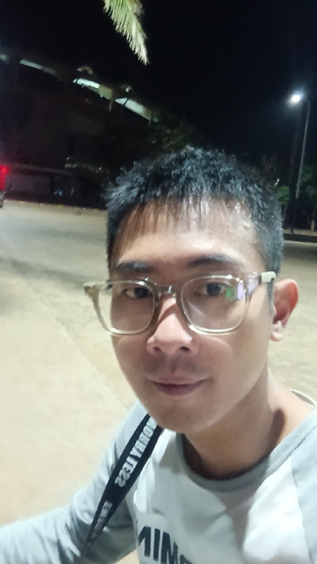 龙龙的第二张照片--南宁相亲服务中心