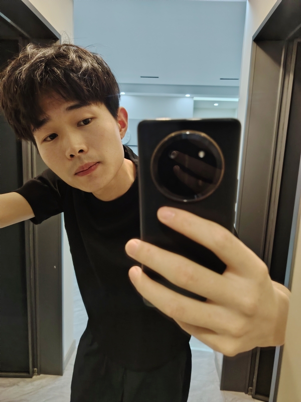 杨苏帝的第二张照片--南宁相亲服务中心