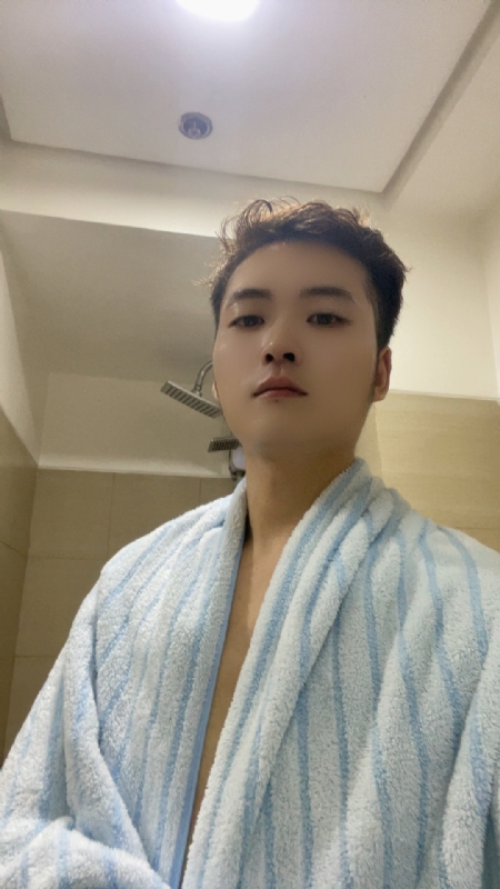 凡尘的第一张照片--南宁相亲服务中心