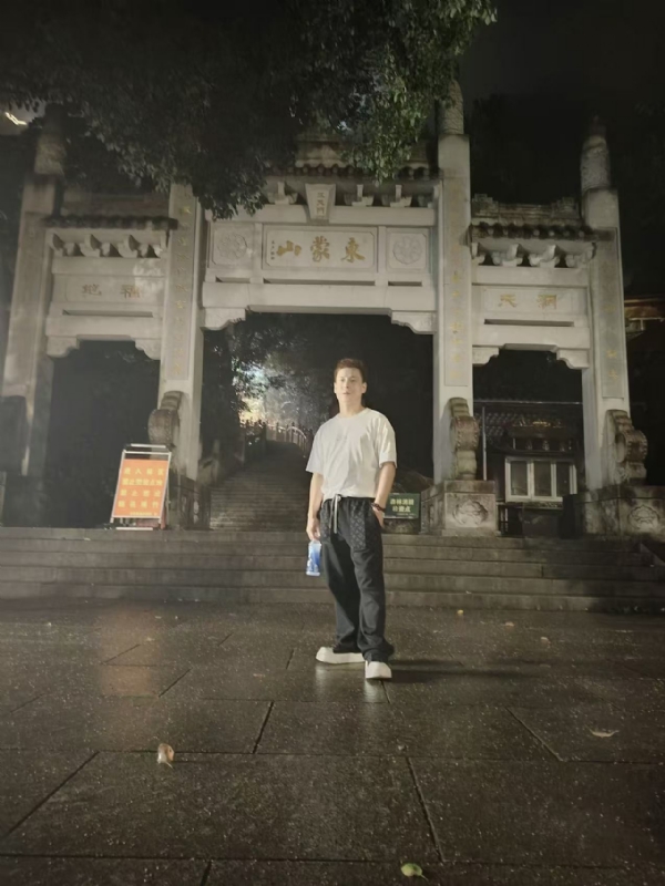 慕晨的第一张照片--南宁相亲服务中心