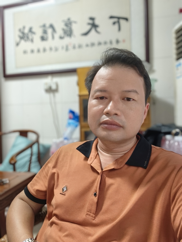 自强不息的第一张照片--南宁相亲服务中心