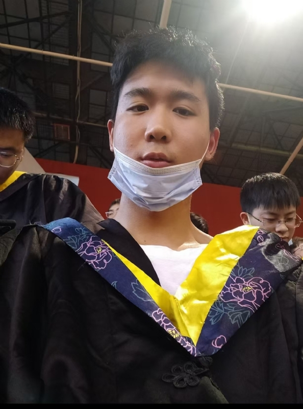 落落大方的第一张照片--南宁相亲服务中心