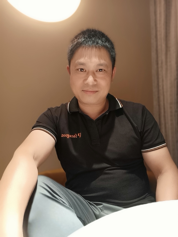 影子的第一张照片--南宁相亲服务中心