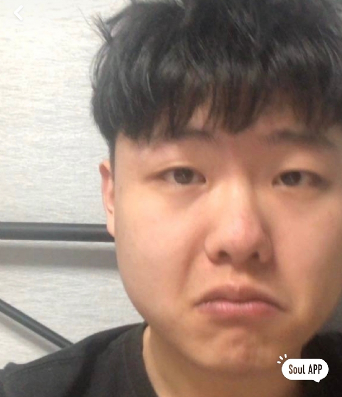 方方正正的第二张照片--南宁相亲服务中心