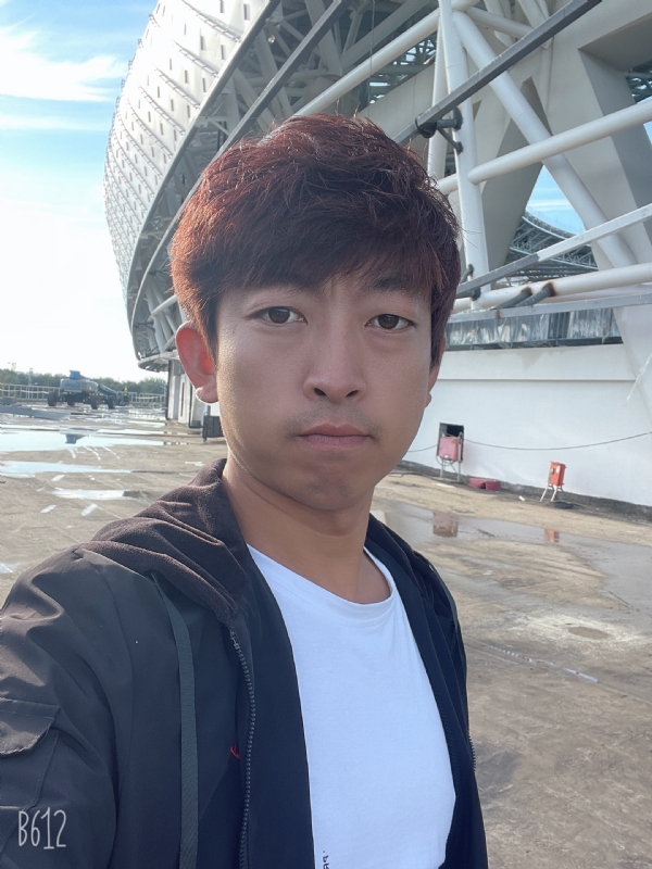 绅士大男孩的第一张照片--南宁相亲服务中心