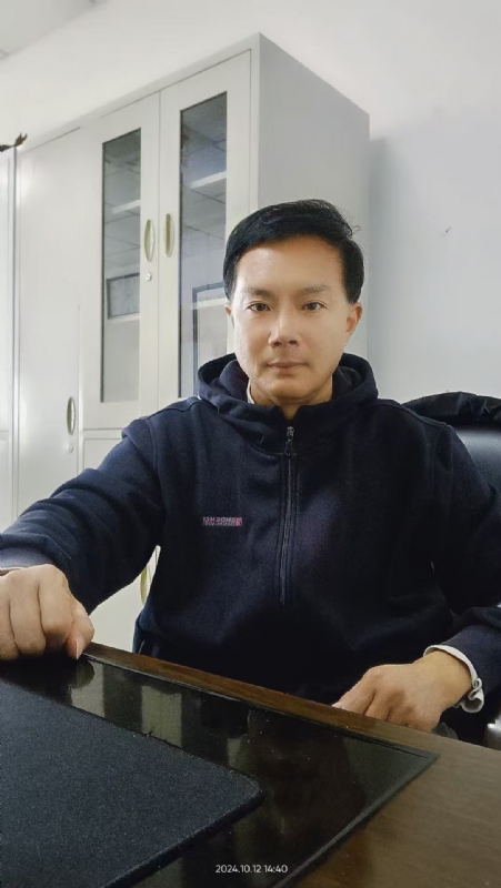 枫叶的第一张照片--南宁相亲服务中心