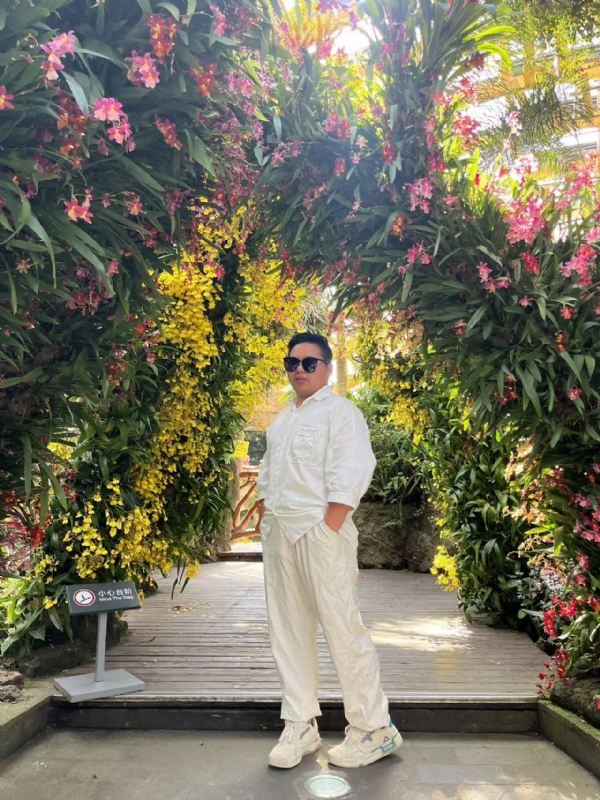 少一点的第一张照片--南宁相亲服务中心