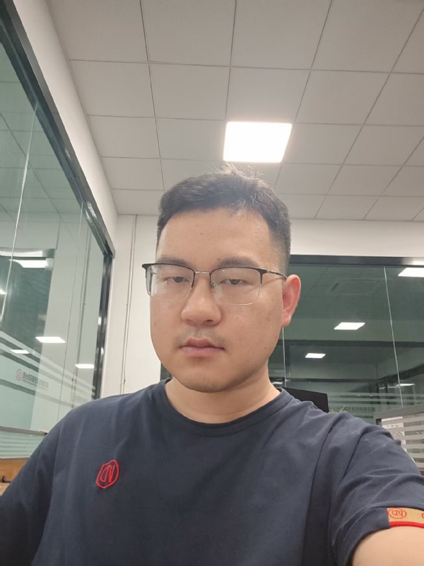 雨落浅响的第一张照片--南宁相亲服务中心