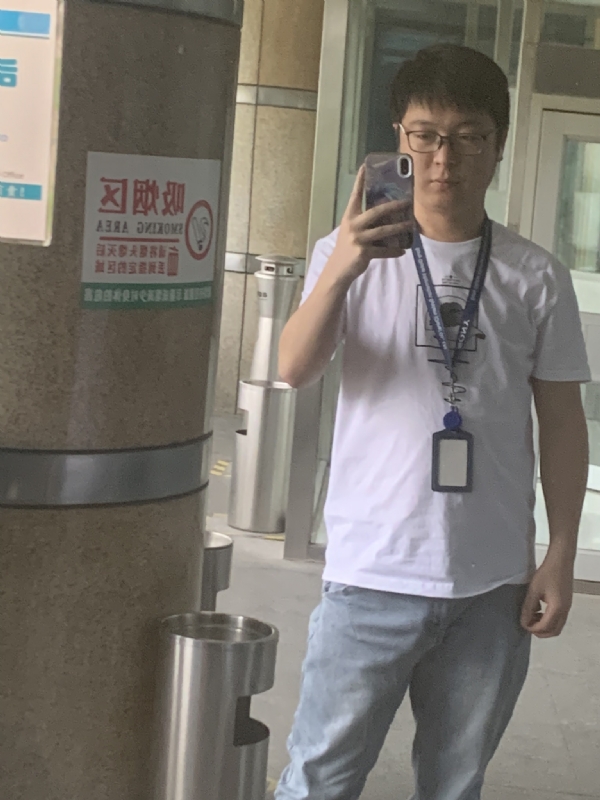 潜伏的第一张照片--南宁相亲服务中心