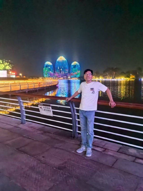 千年老妖的第一张照片--南宁相亲服务中心