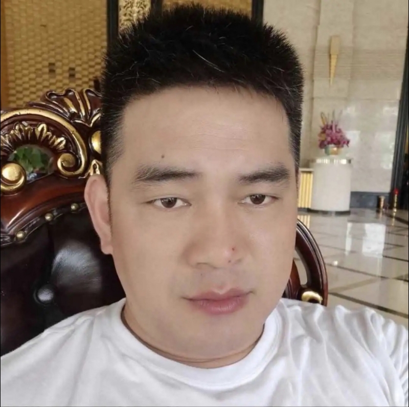 随风的第一张照片--南宁相亲服务中心