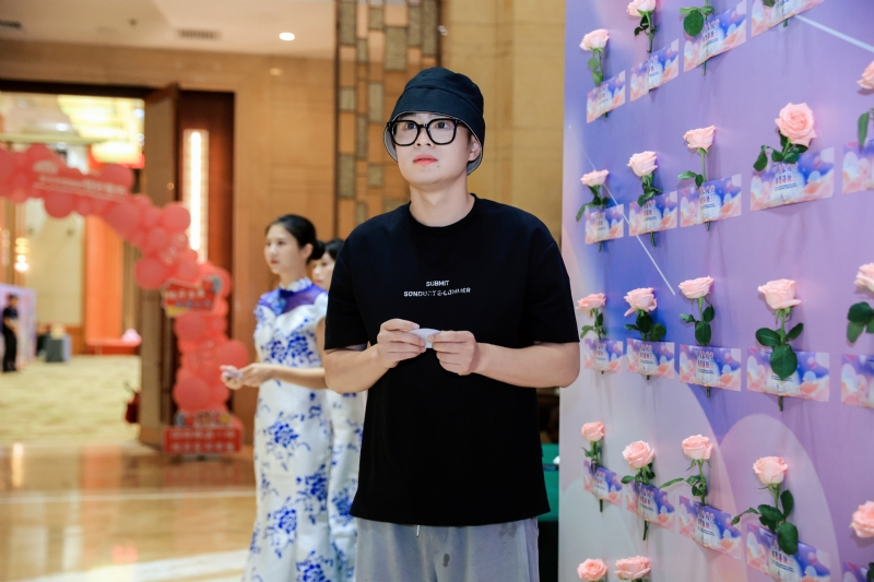 被驯服的象的第一张照片--南宁相亲服务中心