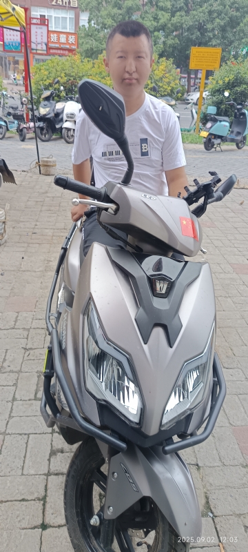 平淡的第二张照片--南宁相亲服务中心