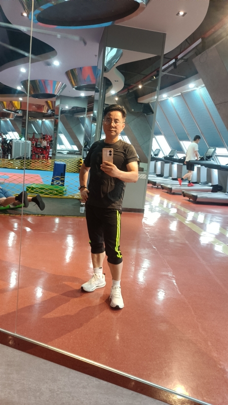 凭水相逢的第一张照片--南宁相亲服务中心