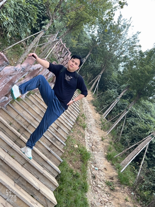 择一人白头偕老的第二张照片--南宁相亲服务中心