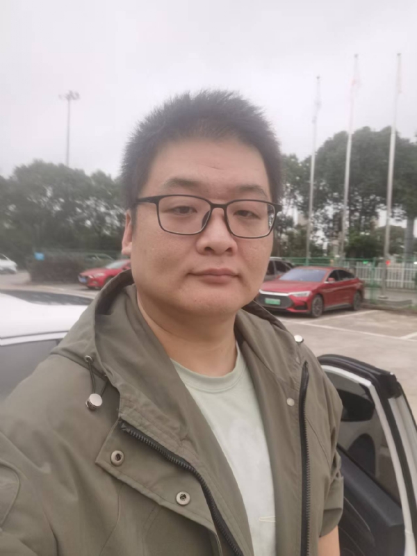 Russell的第一张照片--南宁相亲服务中心