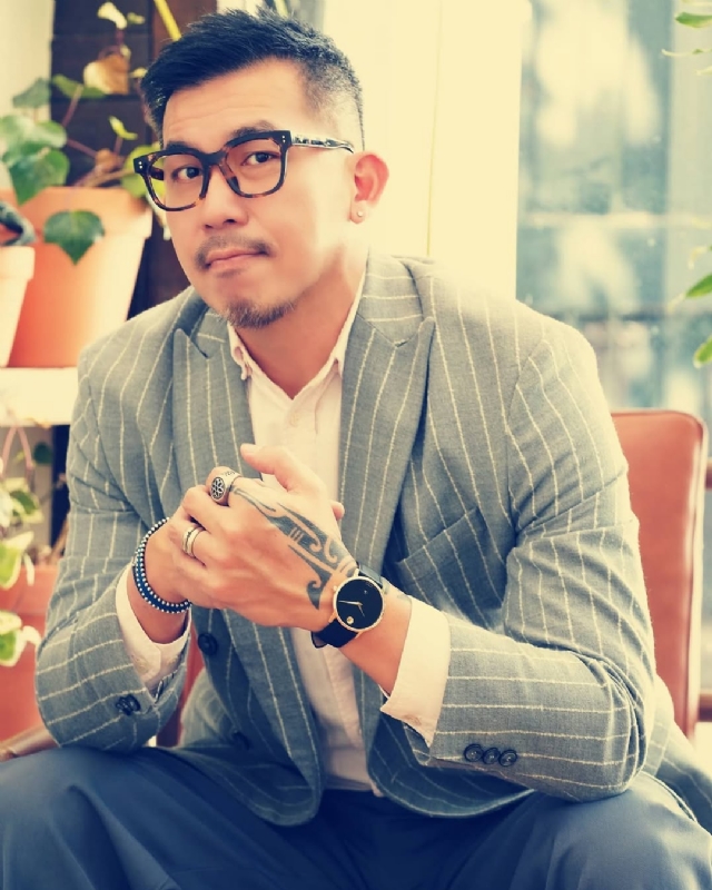 晚风渡半舟的第一张照片--南宁相亲服务中心