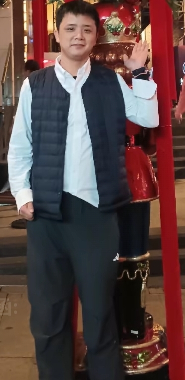 龙的陪伴的第一张照片--南宁相亲服务中心